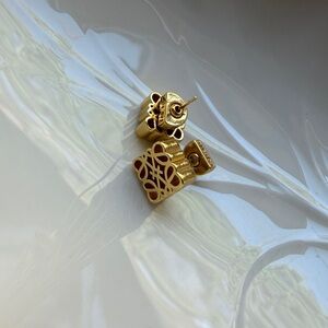 Anthropology Gold Floral Filigree Stud Earrings - Women Jewelry